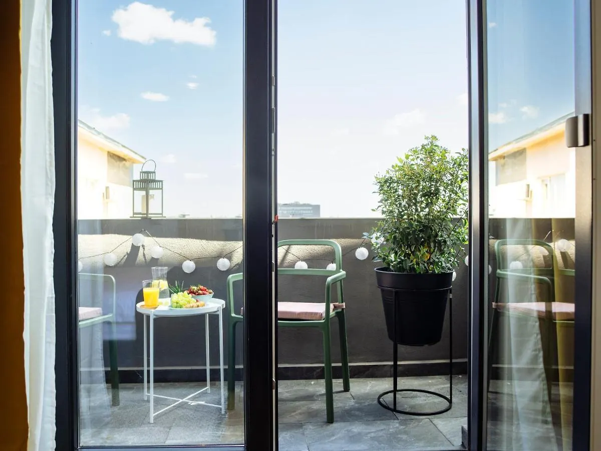 Apartmán Sunny 3Br Midtown Flat - Amazing View Balcony Bukurešť 0*,  Rumunsko