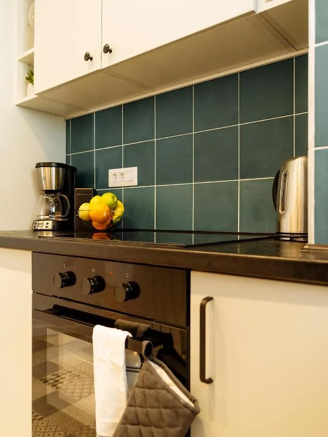 Ferienwohnung Sunny 3Br Midtown Flat - Amazing View Balcony Bukarest
